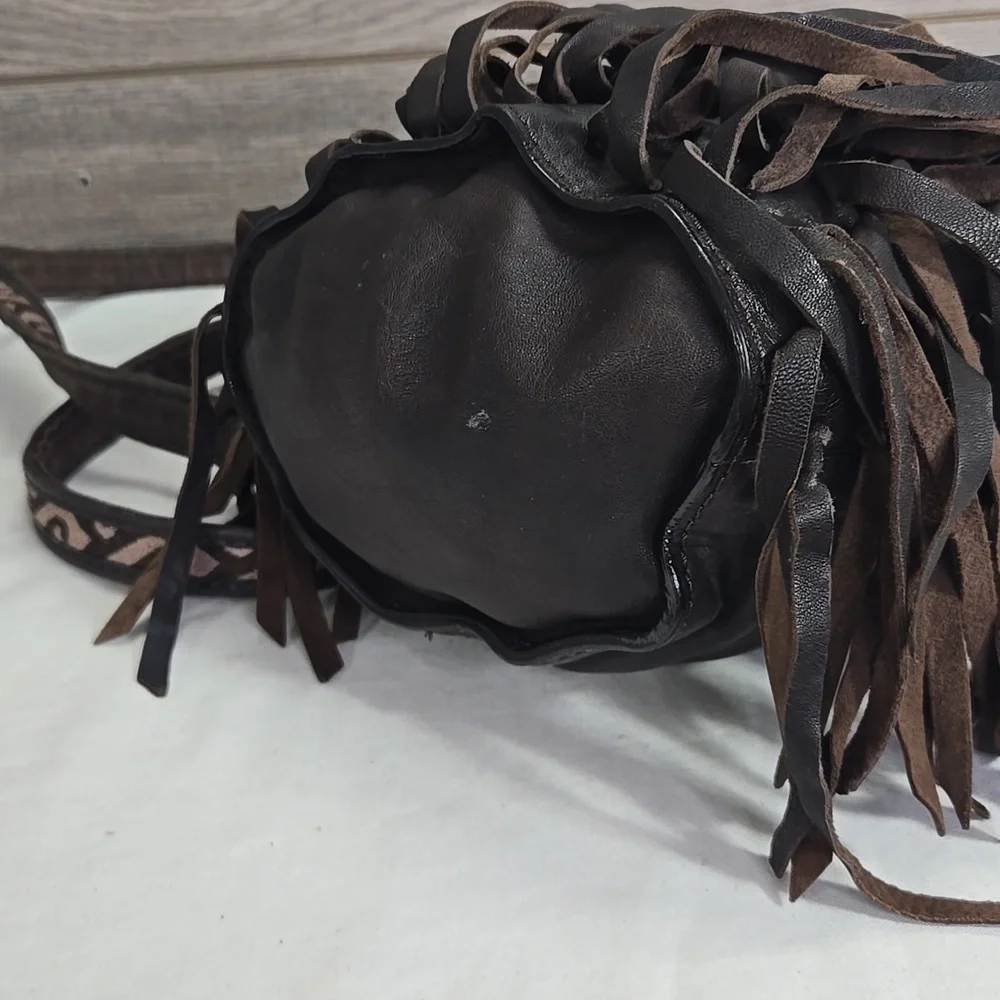 Lucky Brand Fringe Brown Leather Crossbody Shoulder Bag - Picture 9 of 13